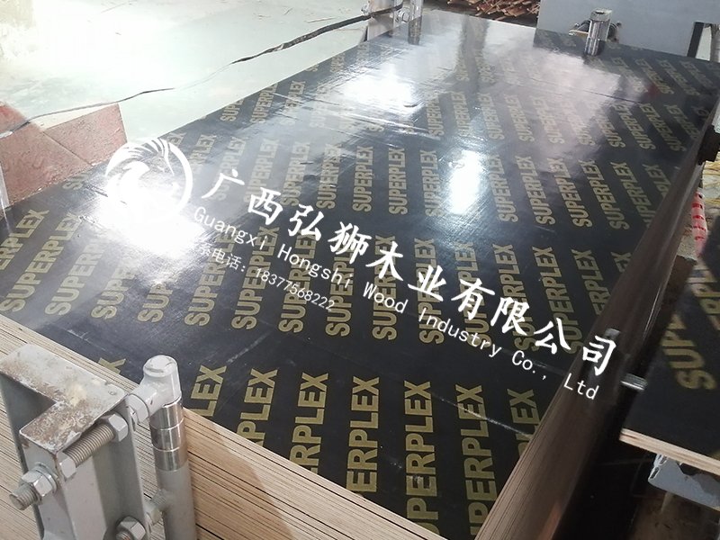 廣西建筑黑色覆膜板廠(chǎng)家縮略圖 廣西建筑黑色覆膜板廠(chǎng)家